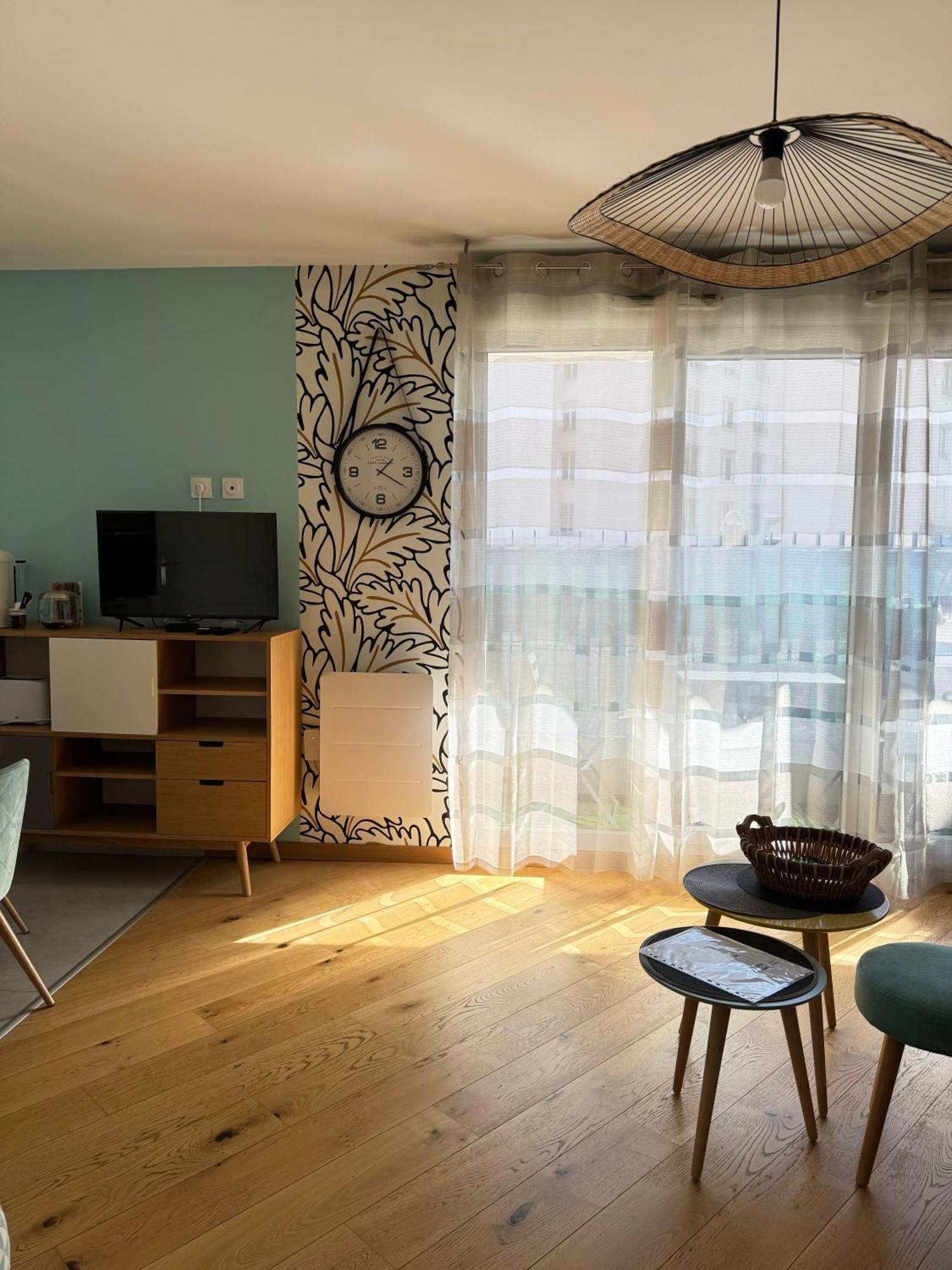 Douceur Lyonnaise, Villeurbanne Extérieur photo
